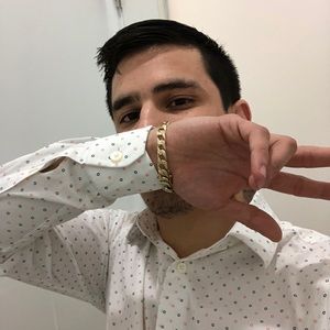 Meet your Posher, Cesar